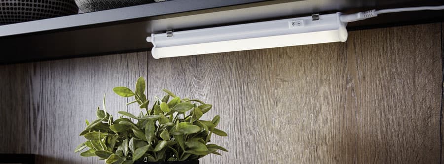 Светилки под горни кујнски елементи example